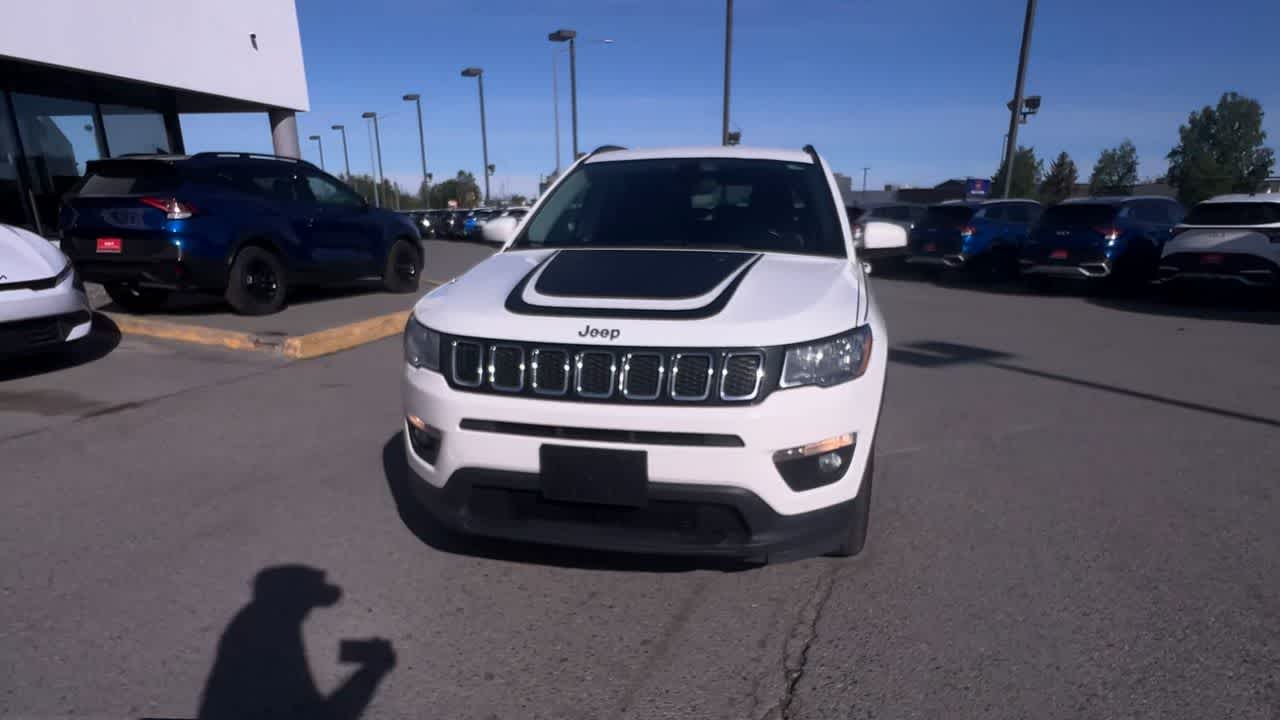 Thumbnail: 2019 Jeep Compass - 3