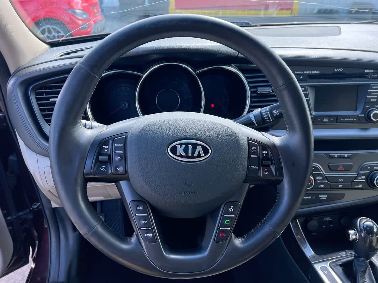 Thumbnail: 2012 Kia Optima - 14