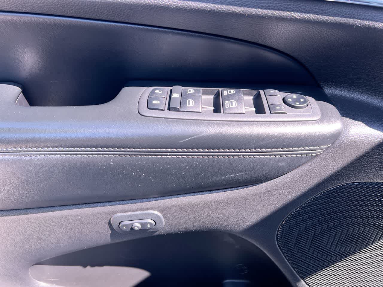 Thumbnail: 2019 Jeep Grand Cherokee - 13
