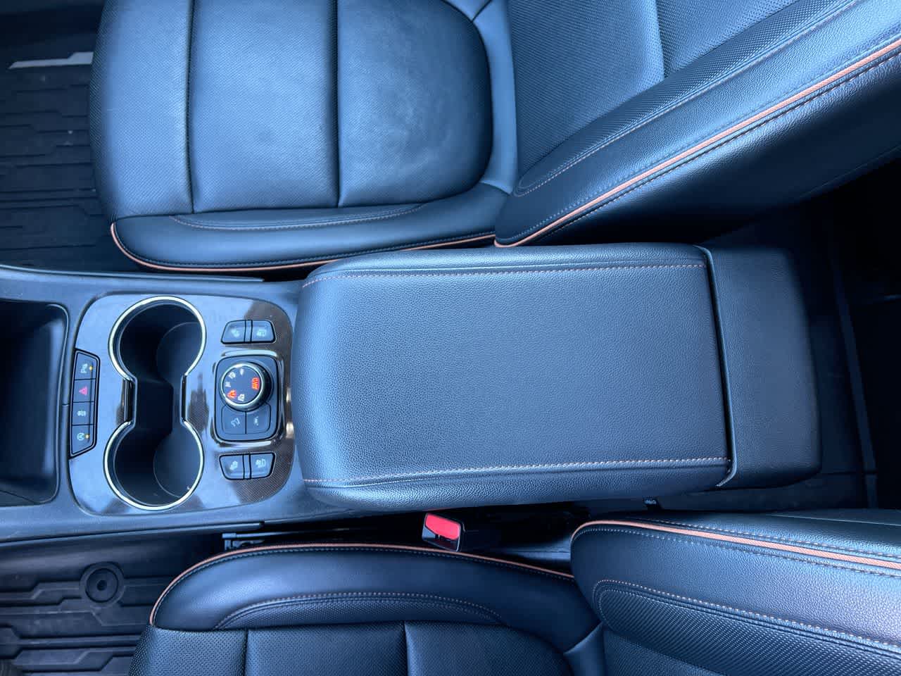 Thumbnail: 2023 GMC Acadia - 21