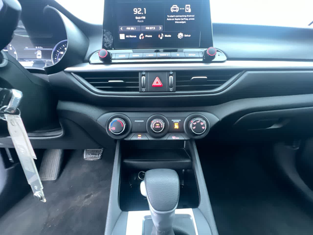 Thumbnail: 2023 Kia Forte - 19