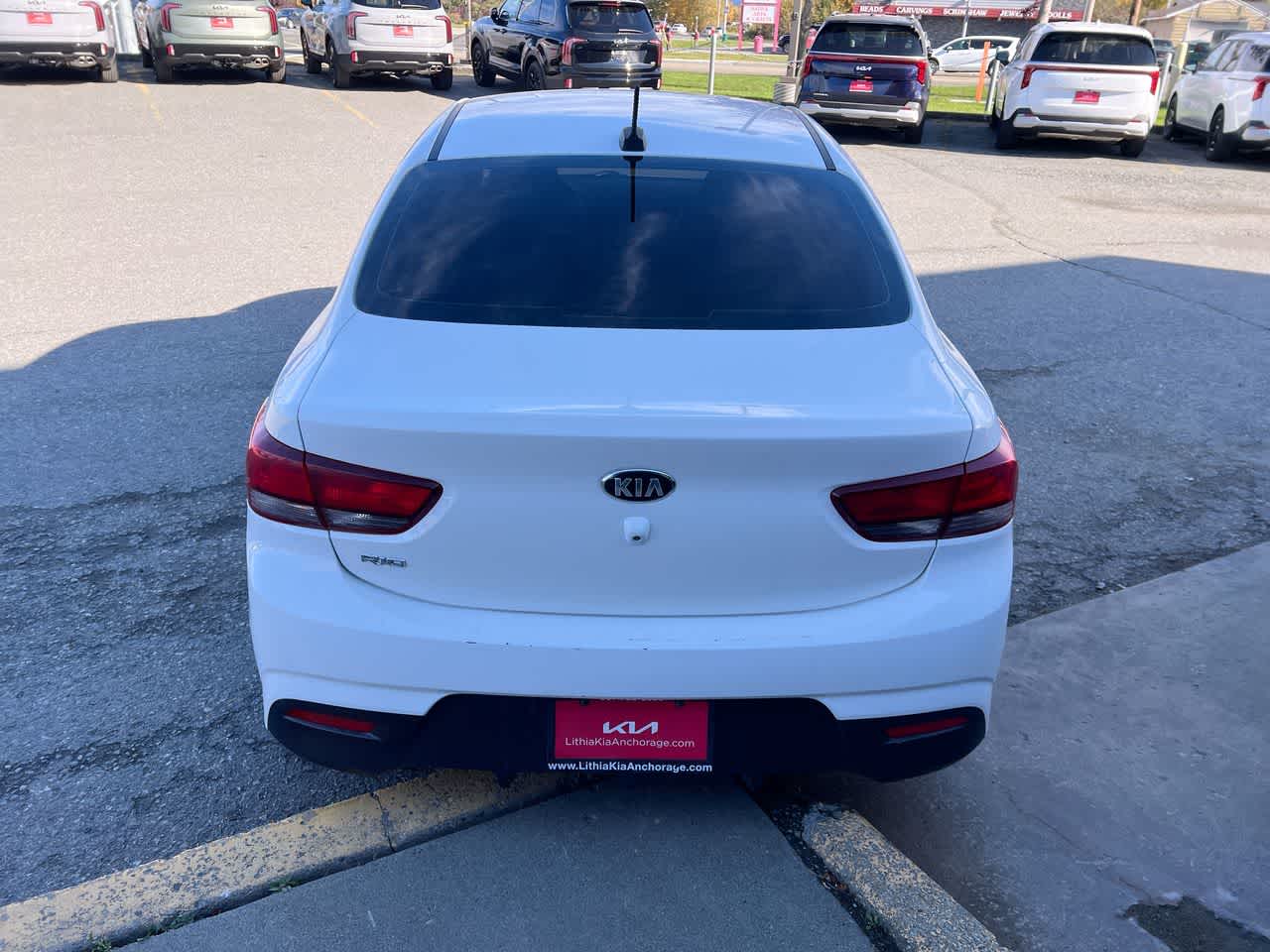 Thumbnail: 2019 Kia Rio - 27