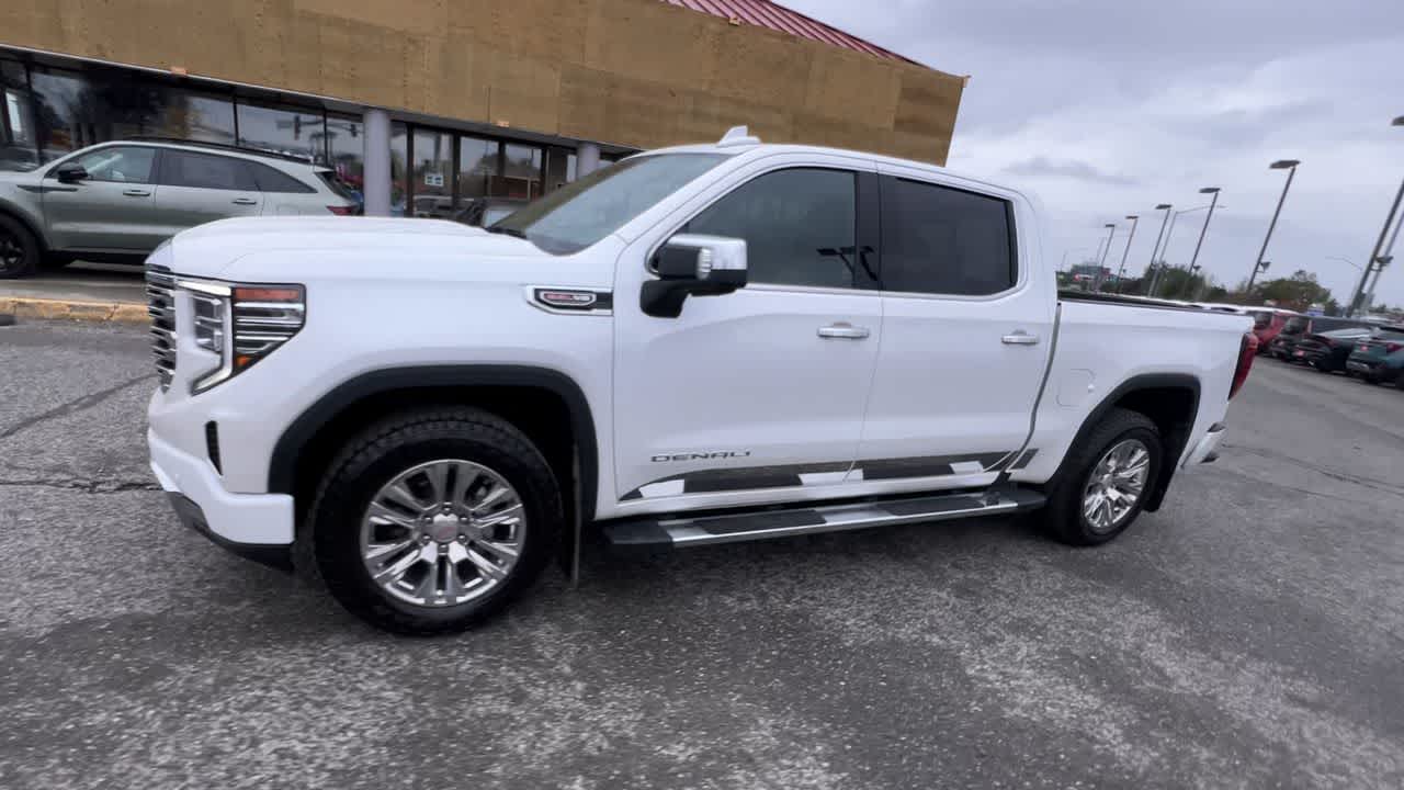 Thumbnail: 2023 GMC Sierra 1500 - 4