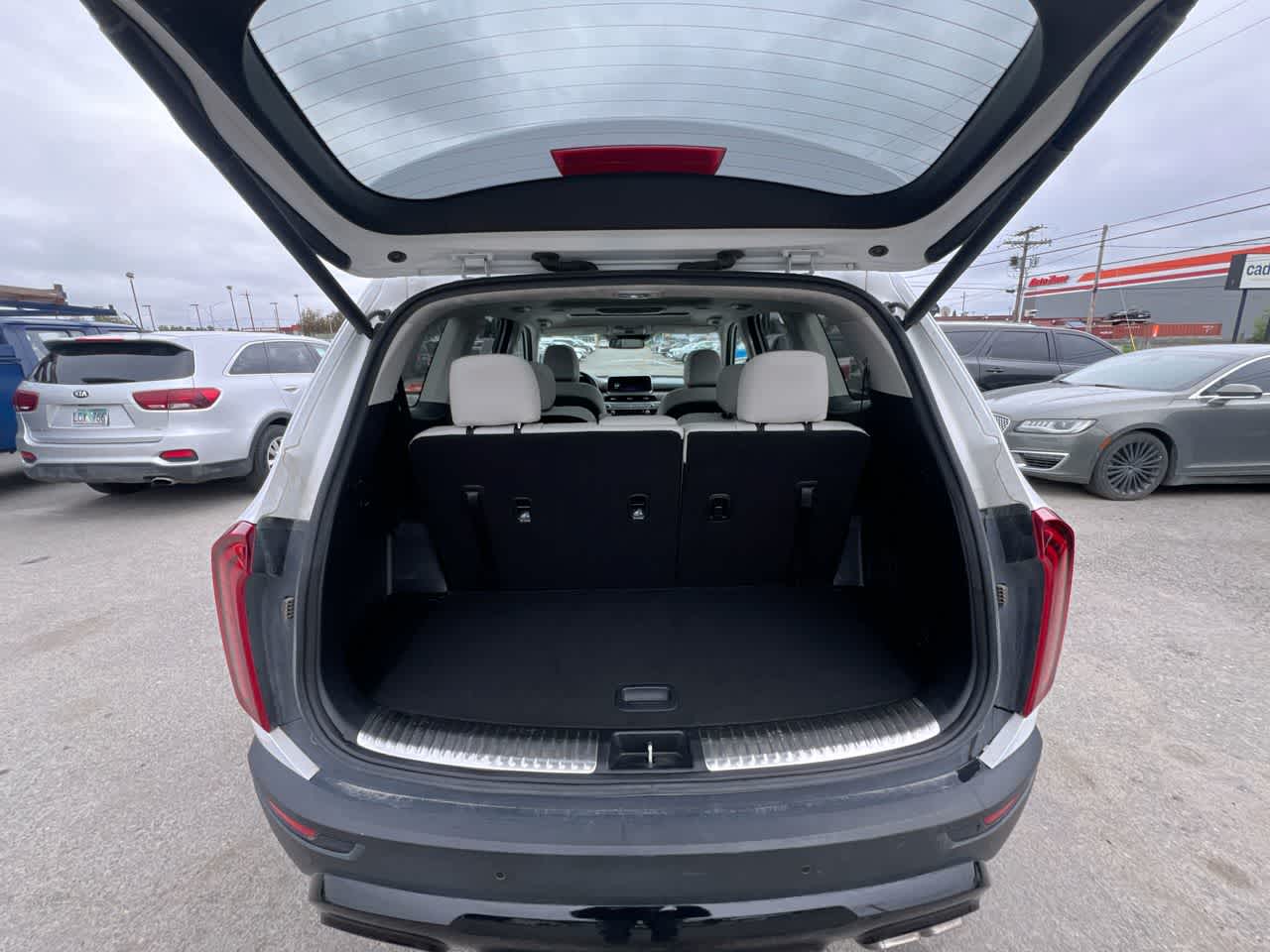 Thumbnail: 2022 Kia Telluride - 25