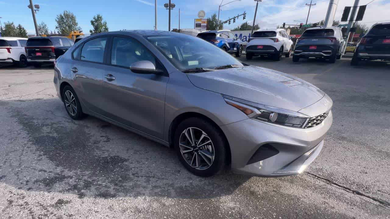 Thumbnail: 2024 Kia Forte - 2