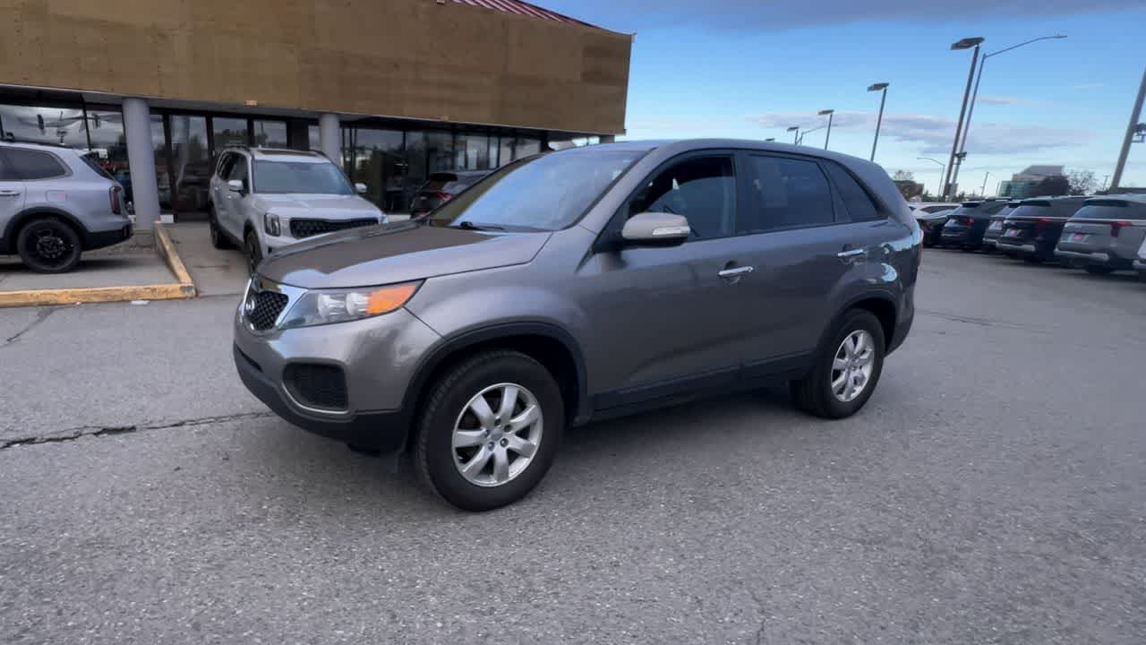 Thumbnail: 2013 Kia Sorento - 4