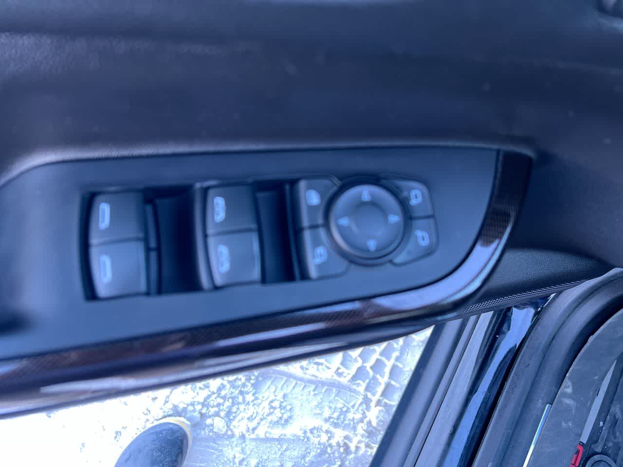 Thumbnail: 2023 GMC Acadia - 13