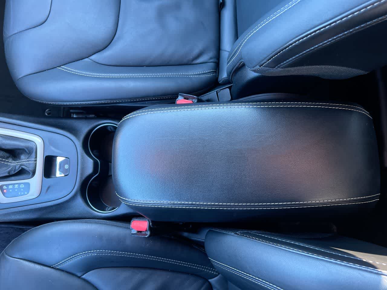 Thumbnail: 2015 Jeep Cherokee - 21