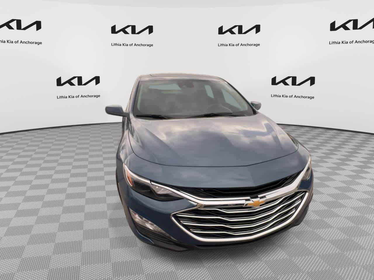 Thumbnail: 2024 Chevrolet Malibu - 3