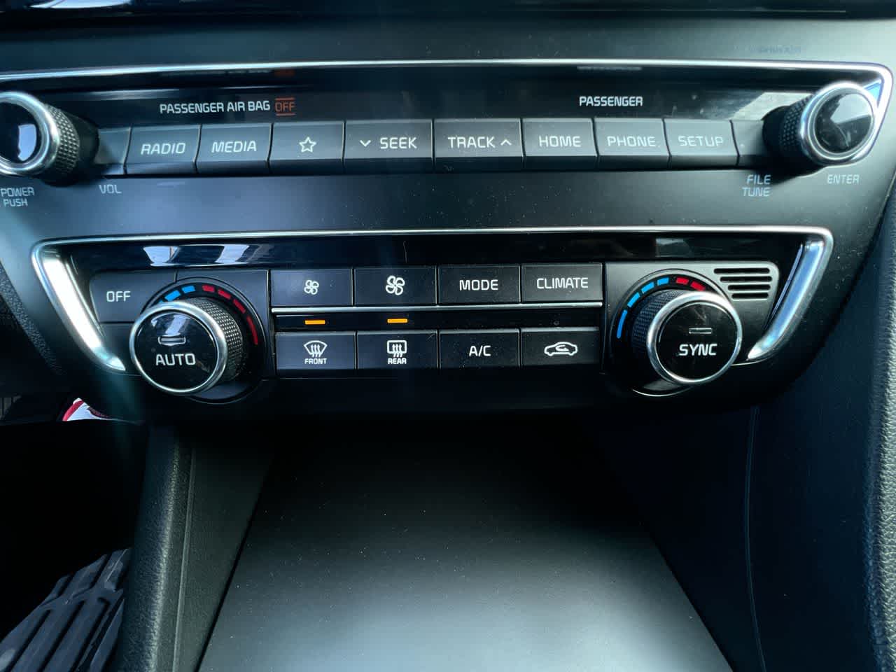 Thumbnail: 2019 Kia Optima - 19