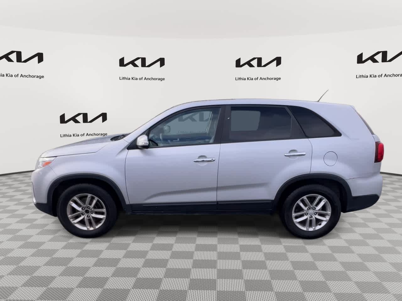 Thumbnail: 2015 Kia Sorento - 5