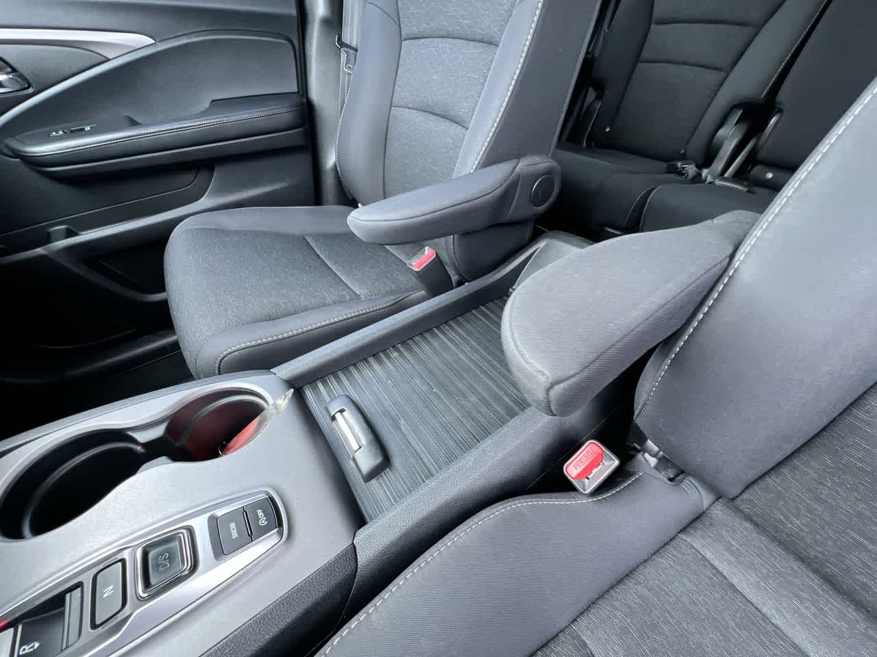 Thumbnail: 2019 Honda Passport - 21