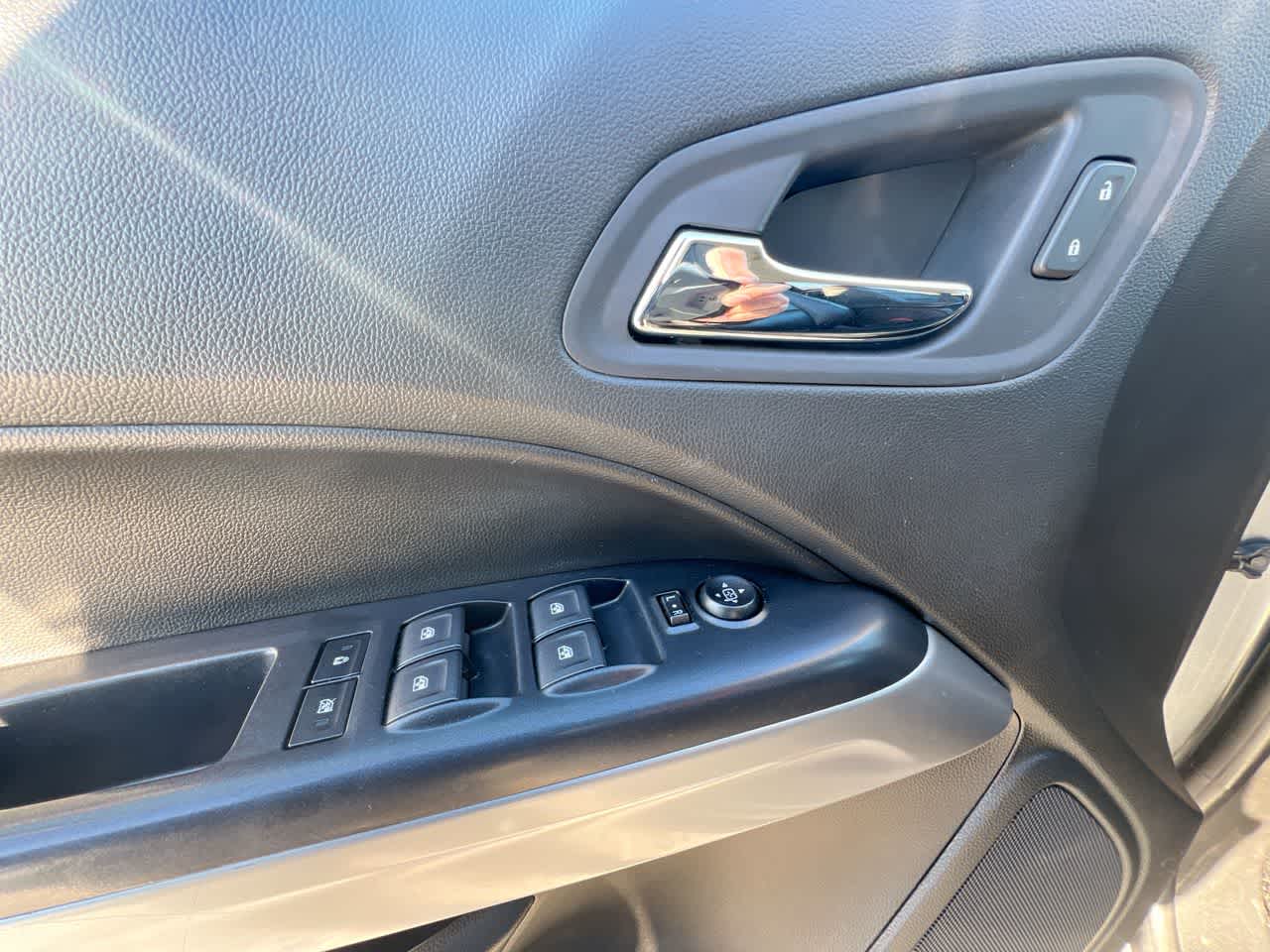 Thumbnail: 2020 Chevrolet Colorado - 21