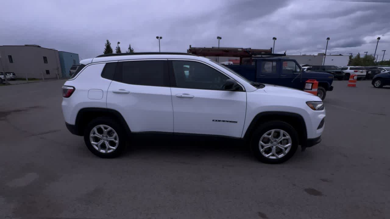 Thumbnail: 2024 Jeep Compass - 9