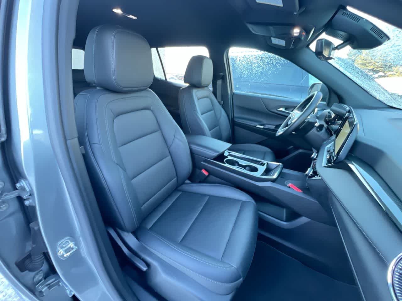 Thumbnail: 2025 Chevrolet Equinox - 28