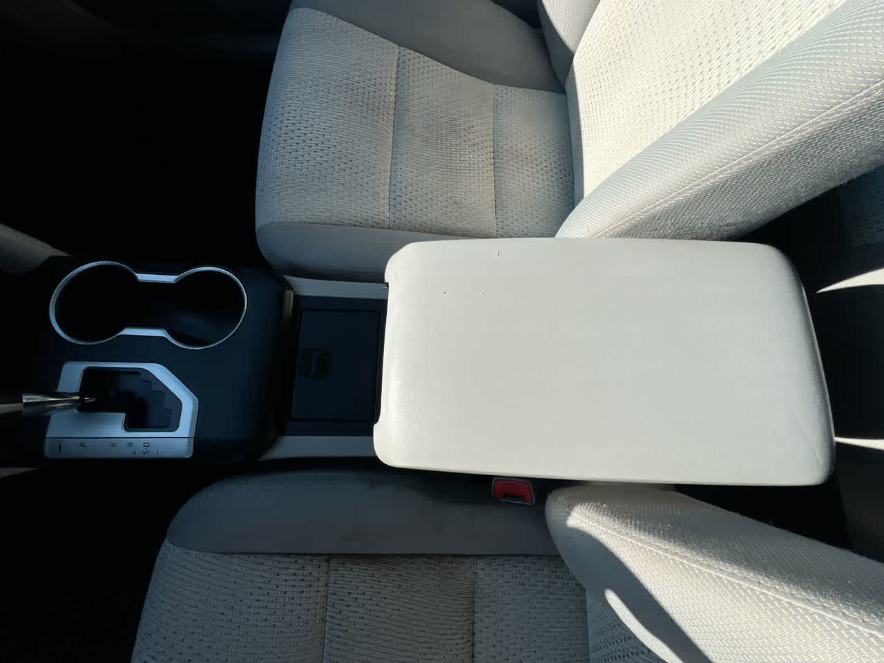 Thumbnail: 2012 Toyota Camry - 21