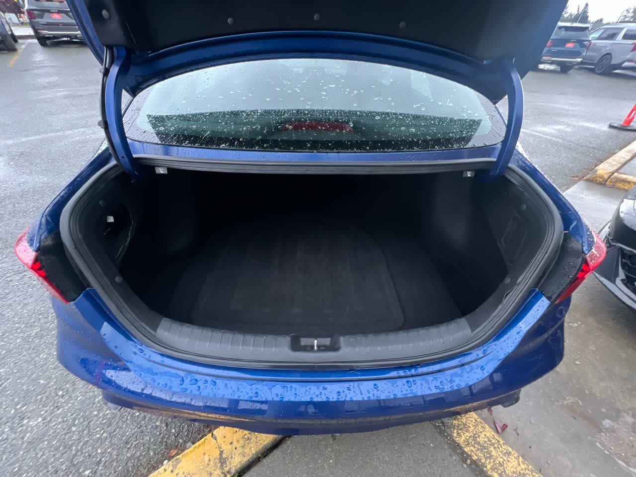 Thumbnail: 2023 Kia Forte - 25