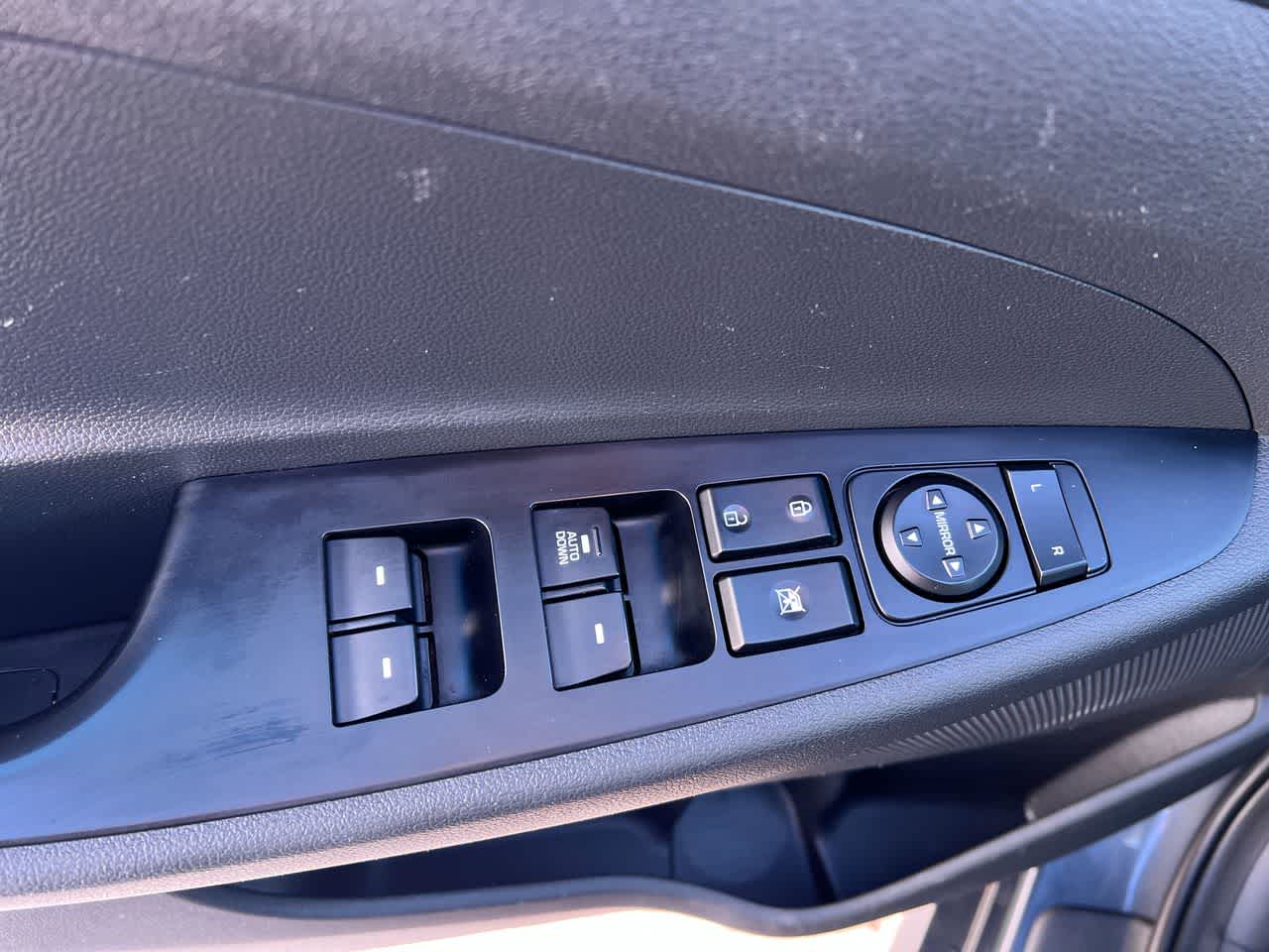 Thumbnail: 2019 Hyundai Tucson - 13