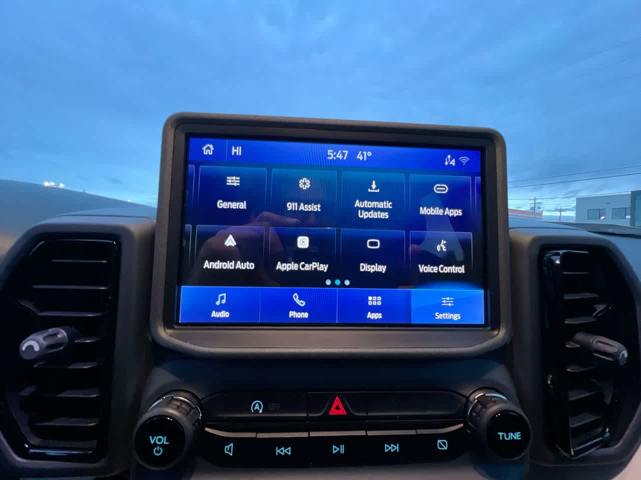 Thumbnail: 2023 Ford Bronco Sport - 18