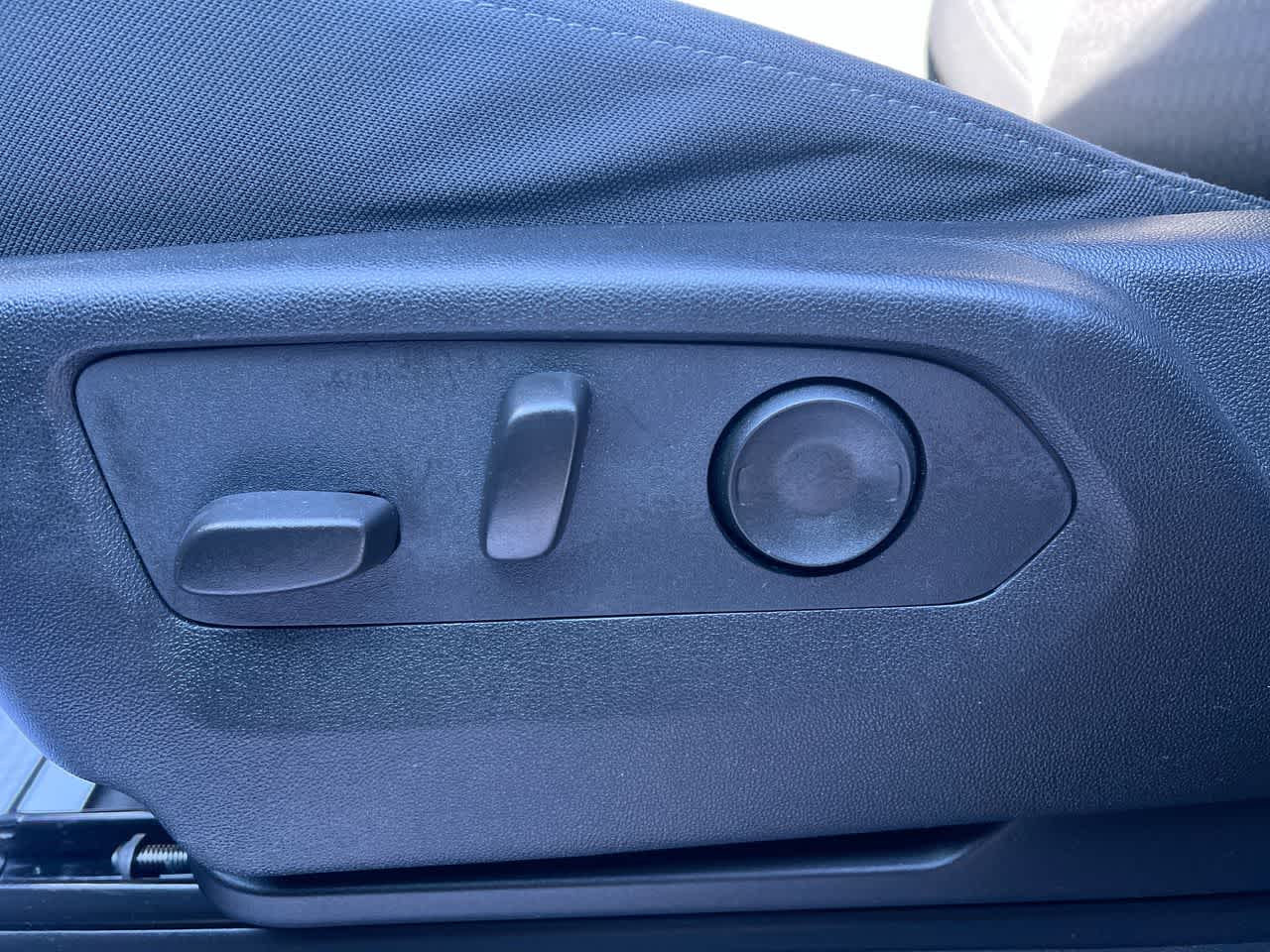 Thumbnail: 2025 Chevrolet Suburban - 12