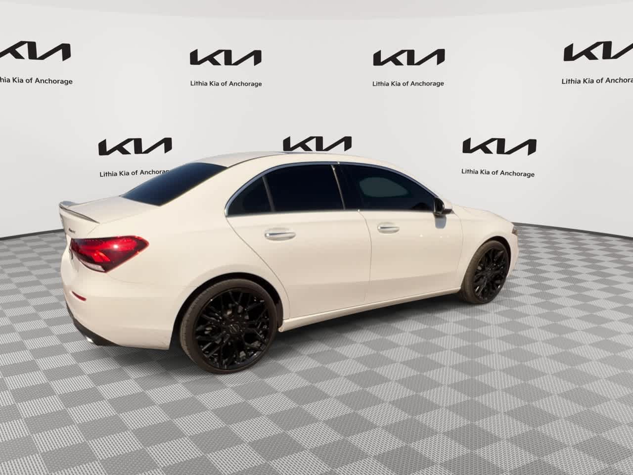 Thumbnail: 2019 Mercedes-Benz A-Class - 9