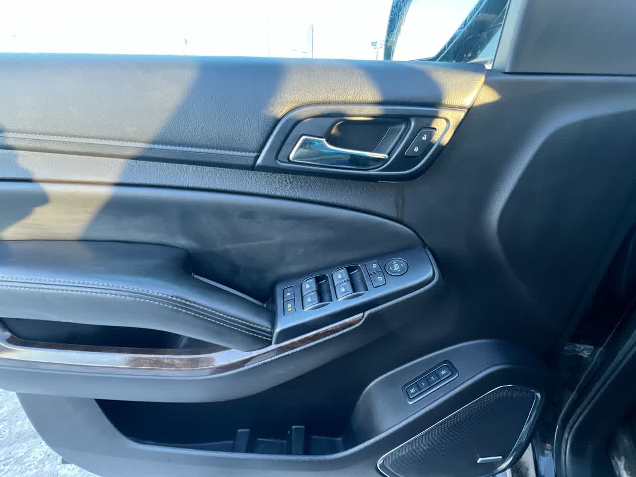 Thumbnail: 2015 Chevrolet Tahoe - 13