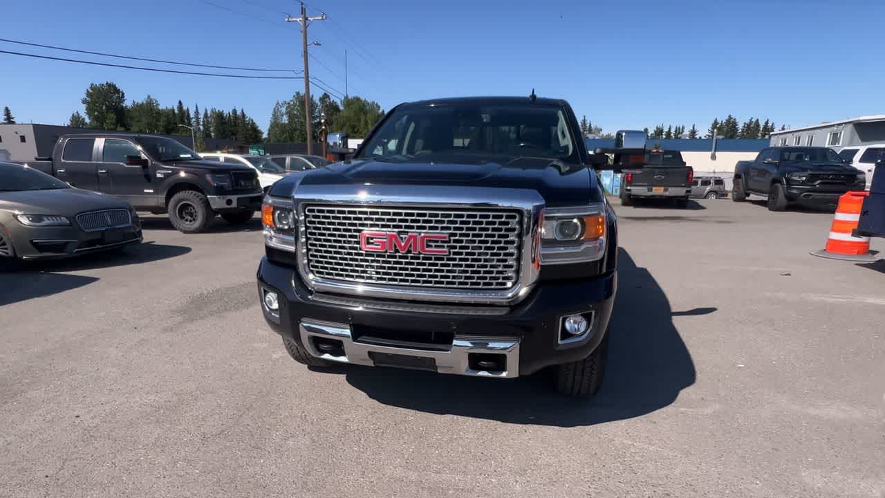 2017 GMC Sierra 2500 Denali 3
