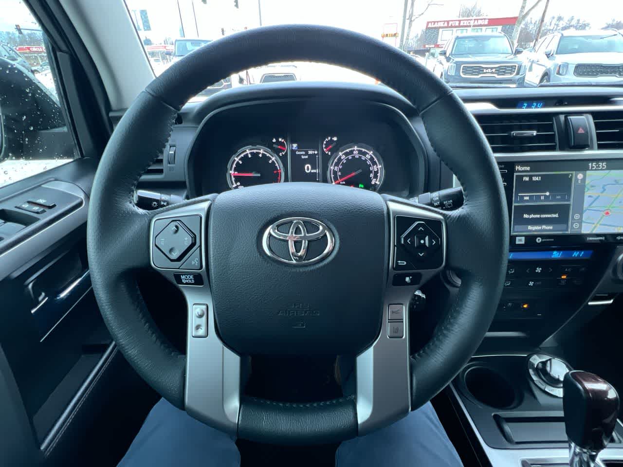 Thumbnail: 2022 Toyota 4Runner - 14