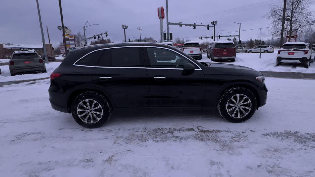 Thumbnail: 2023 Mercedes-Benz GLC - 9