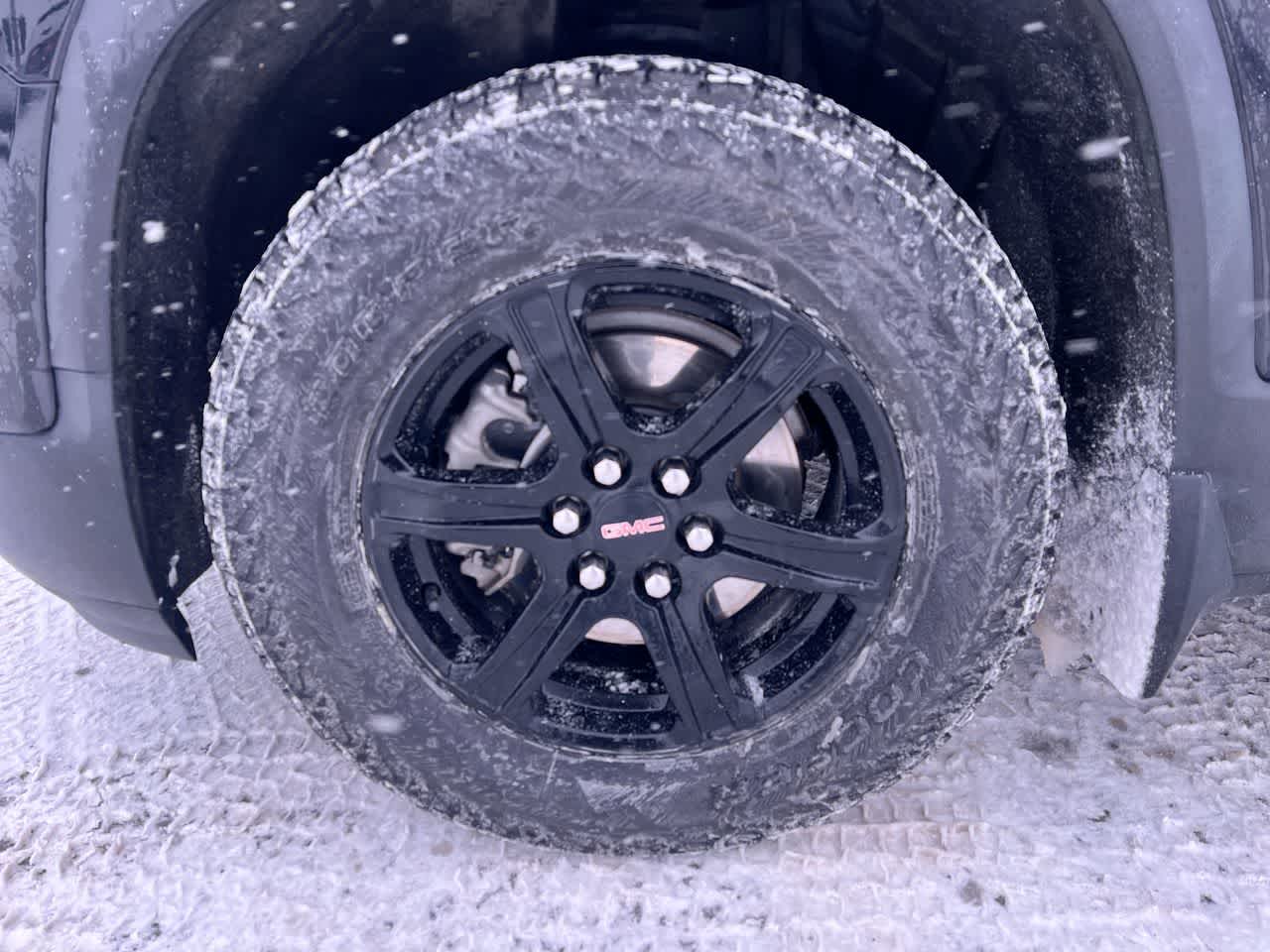 Thumbnail: 2023 GMC Acadia - 10