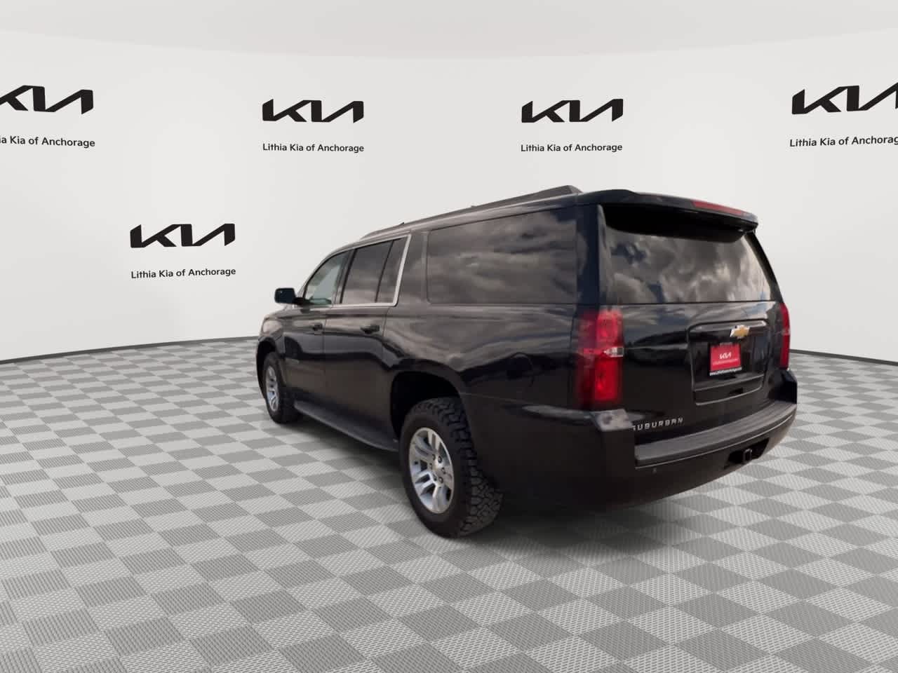 Thumbnail: 2019 Chevrolet Suburban - 7