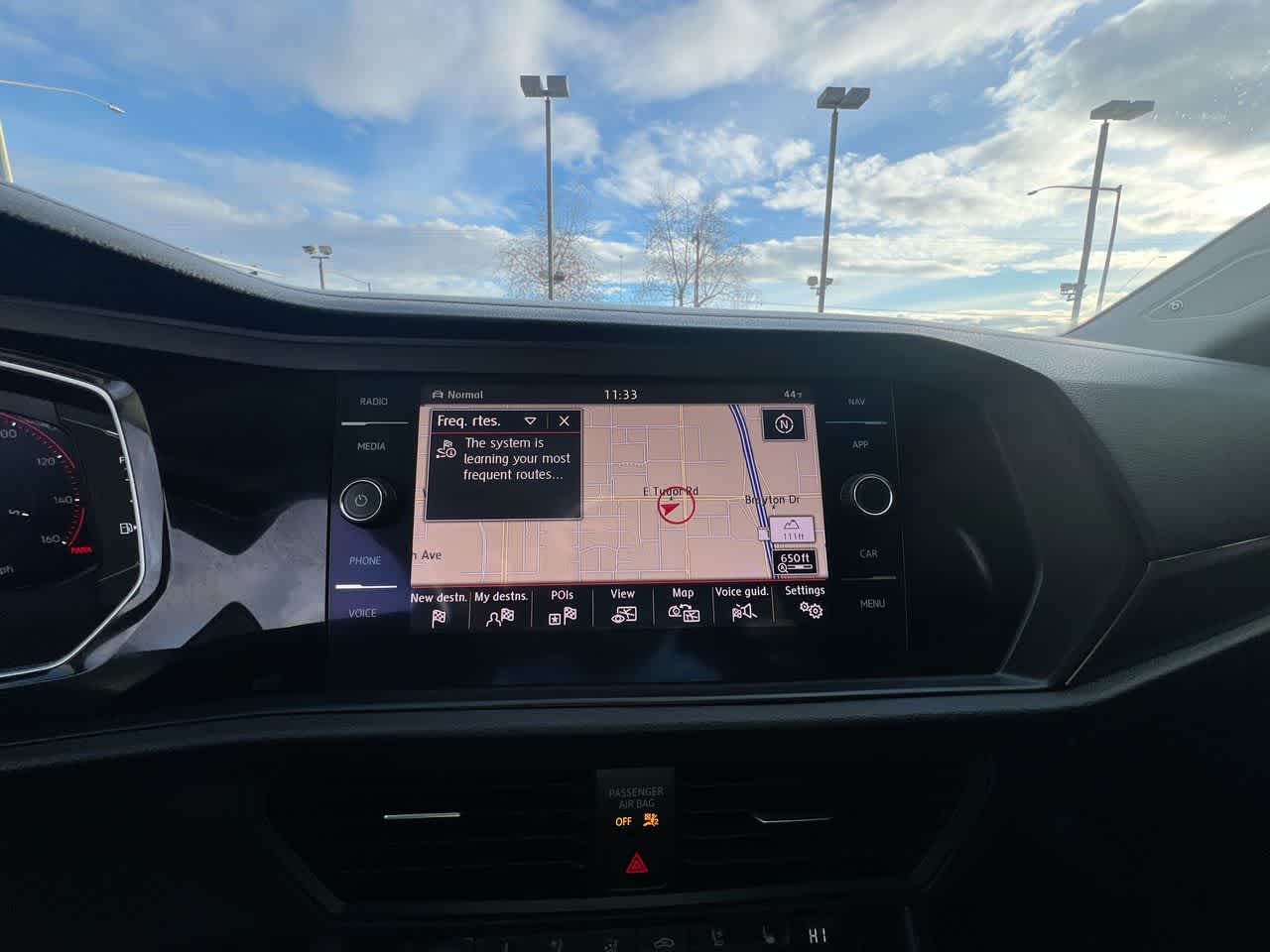Thumbnail: 2019 Volkswagen Jetta - 18