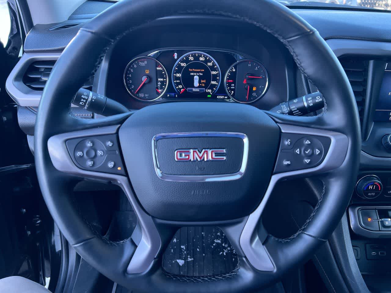 Thumbnail: 2023 GMC Acadia - 14