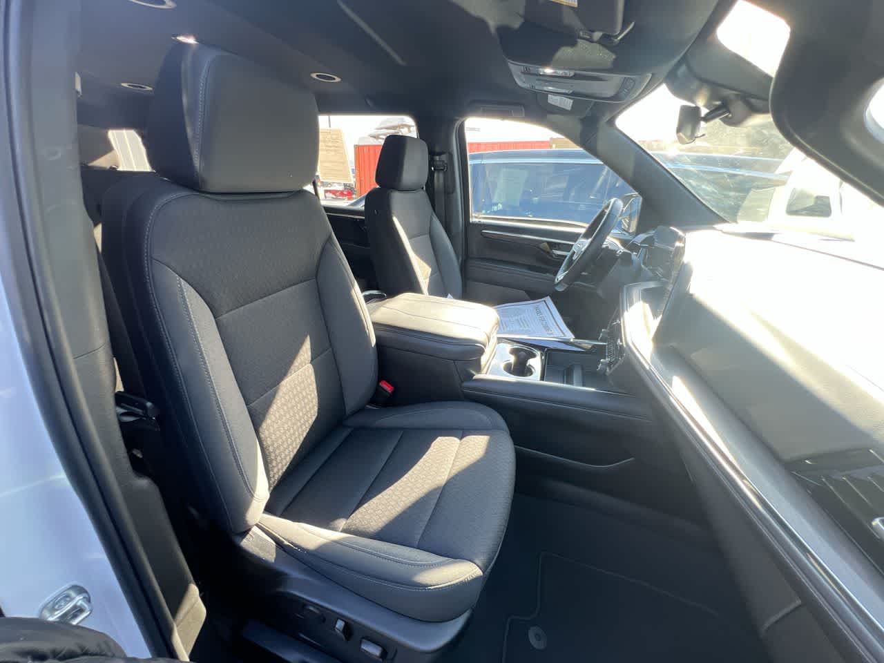 Thumbnail: 2025 Chevrolet Suburban - 28