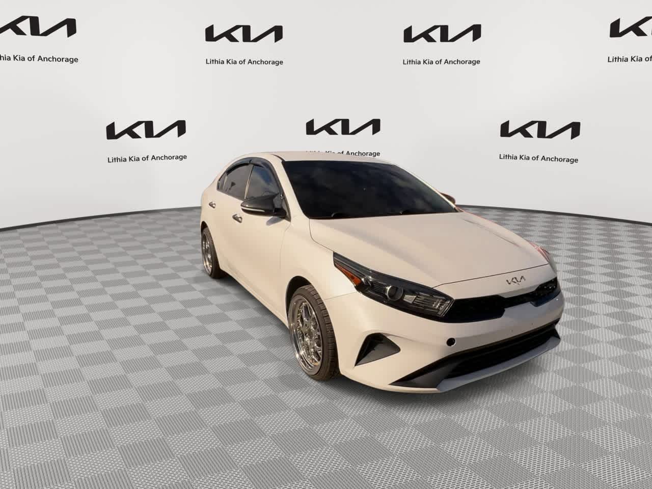 Thumbnail: 2024 Kia Forte - 3