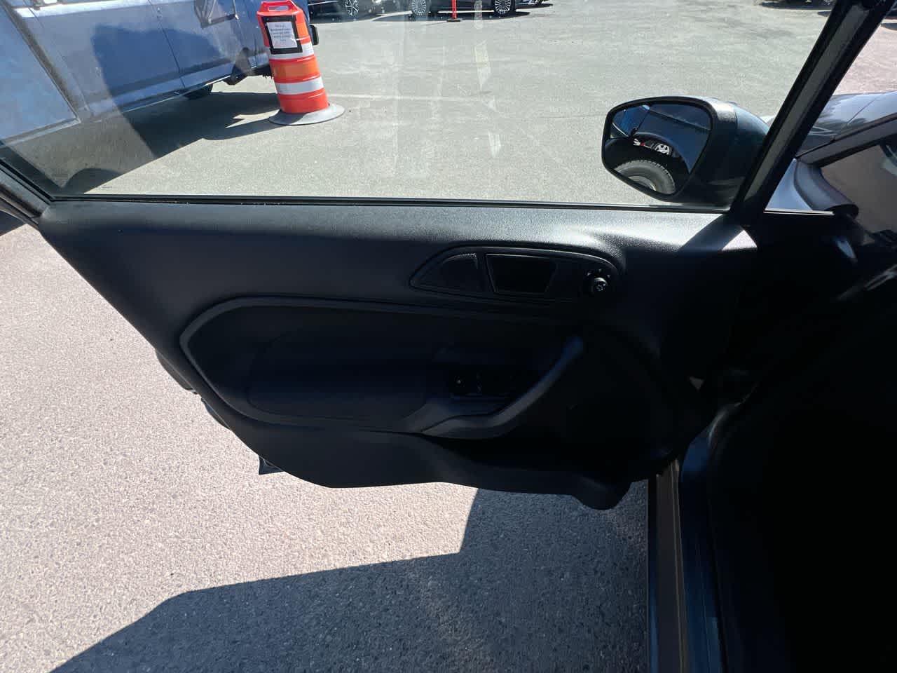 2018 Ford Fiesta SE 13
