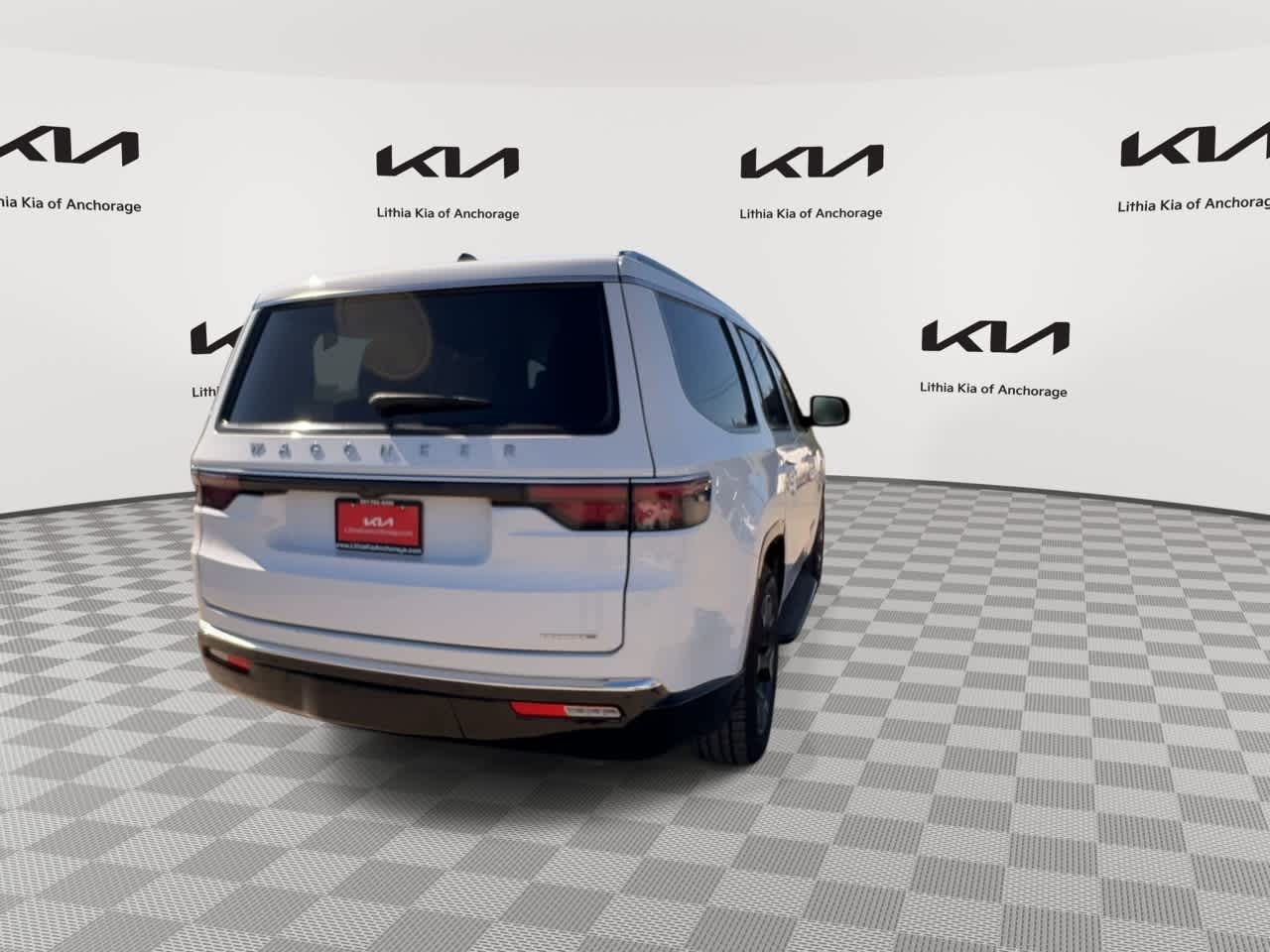 Thumbnail: 2024 Jeep Wagoneer - 5