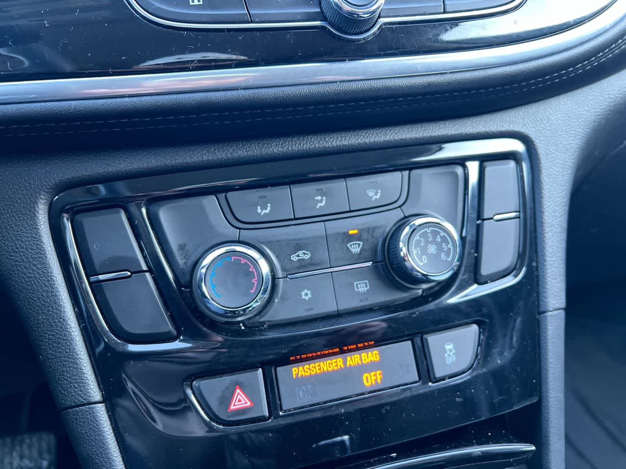 Thumbnail: 2019 Buick Encore - 19