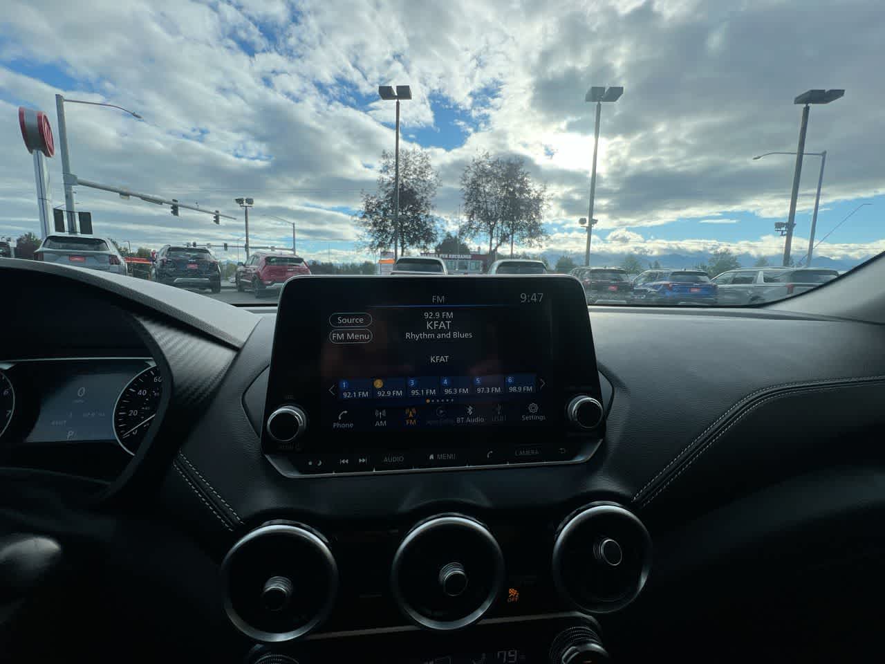 Thumbnail: 2021 Nissan Sentra - 16