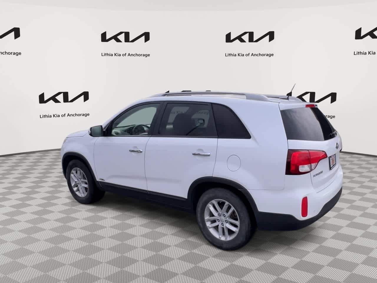 Thumbnail: 2015 Kia Sorento - 6