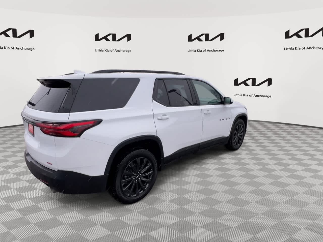 Thumbnail: 2023 Chevrolet Traverse - 8
