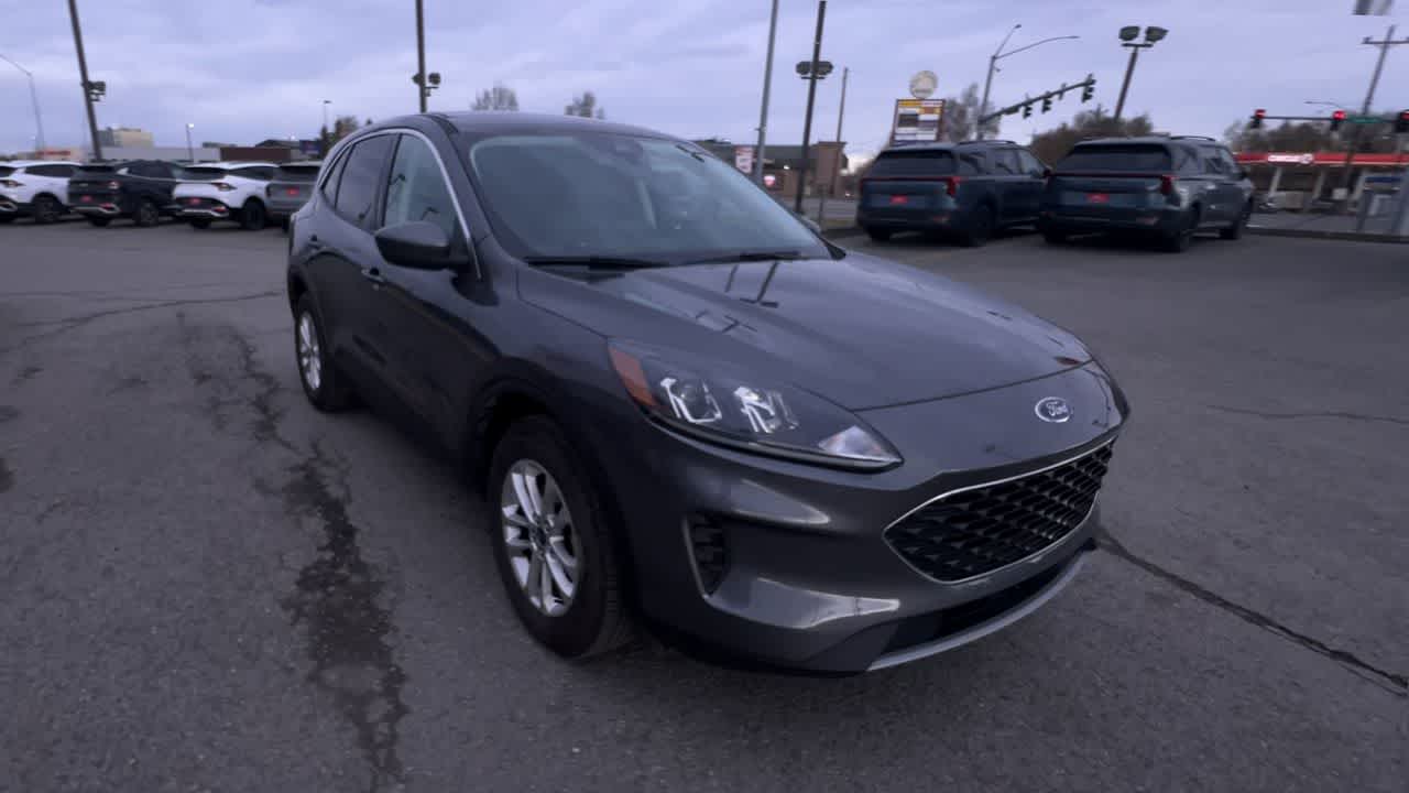Thumbnail: 2021 Ford Escape - 2