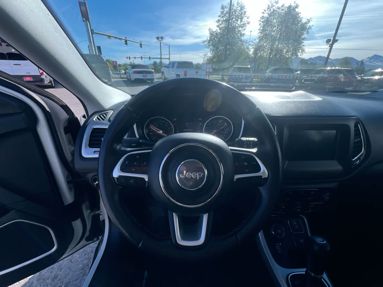 Thumbnail: 2019 Jeep Compass - 14