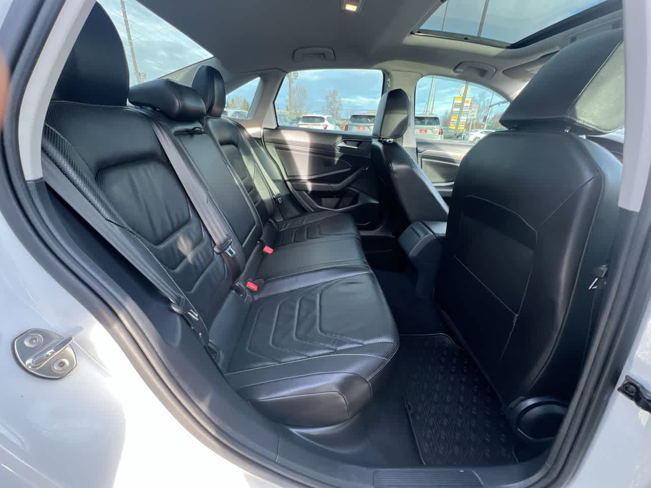 Thumbnail: 2019 Volkswagen Jetta - 24