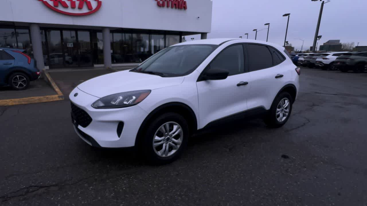 Thumbnail: 2021 Ford Escape - 4