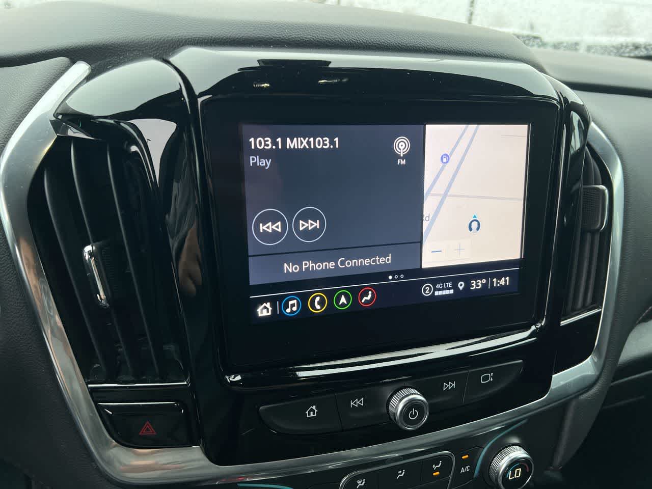 Thumbnail: 2023 Chevrolet Traverse - 16