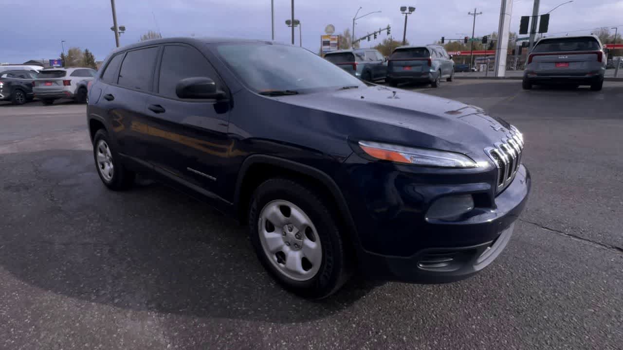 2015 Jeep Cherokee Sport 2