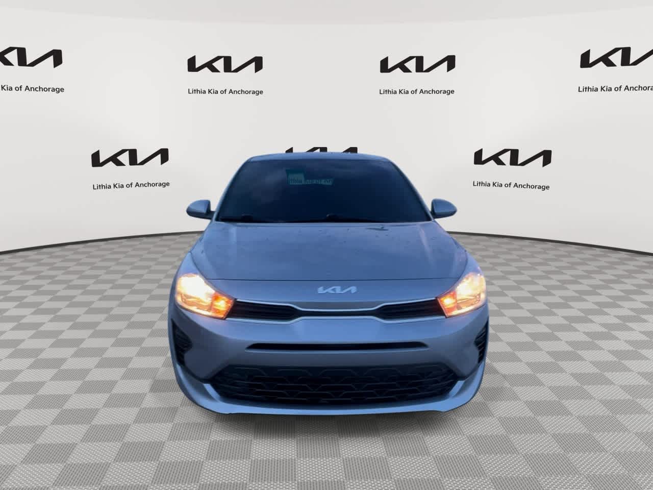 Thumbnail: 2023 Kia Rio - 3