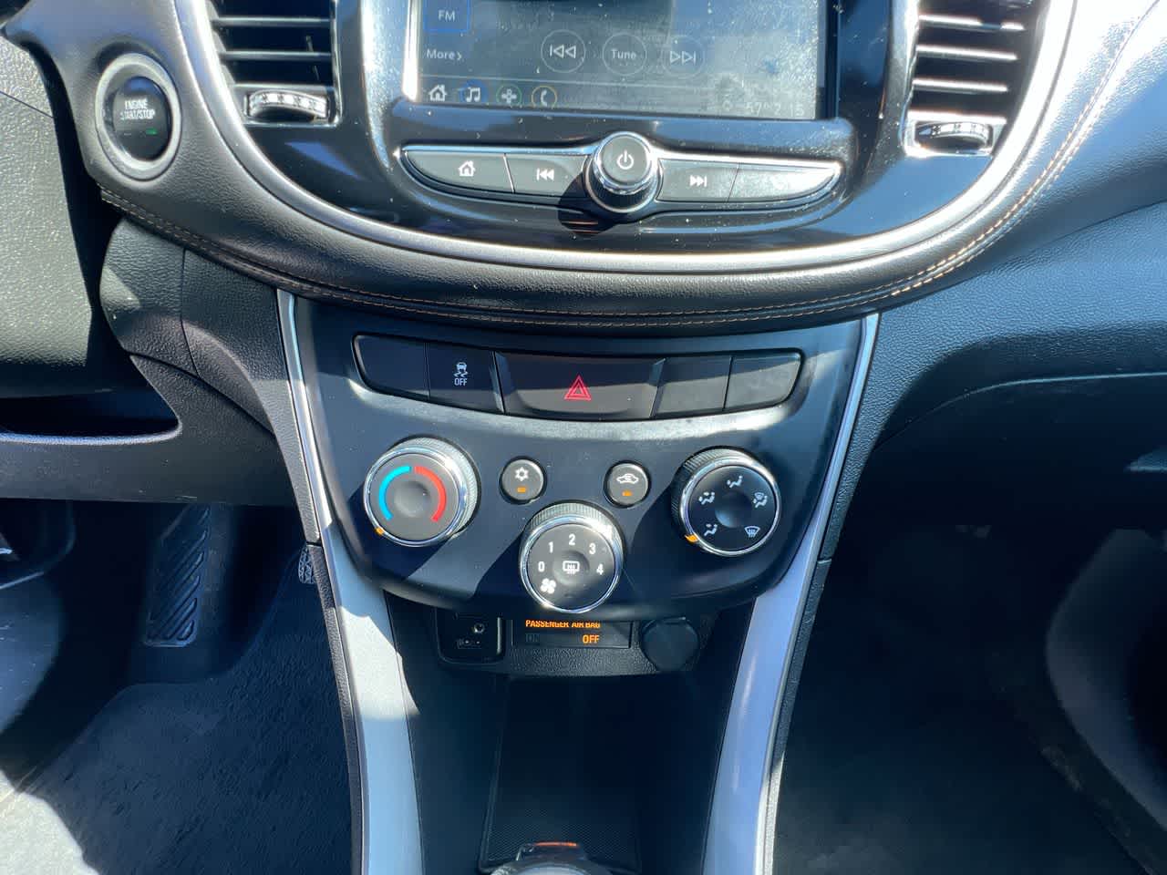 Thumbnail: 2019 Chevrolet Trax - 19