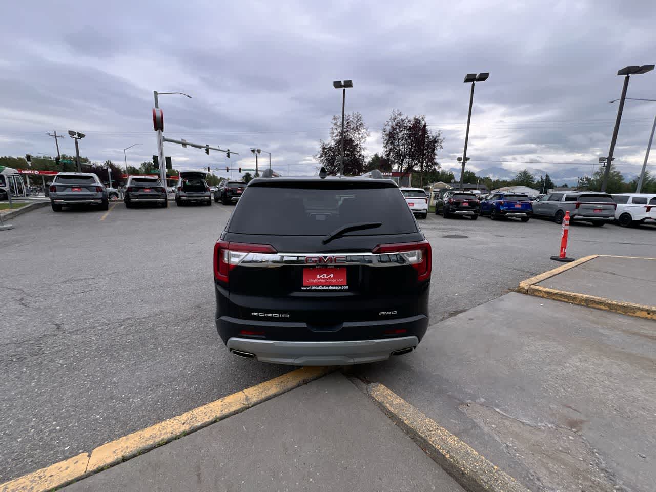 Thumbnail: 2023 GMC Acadia - 27